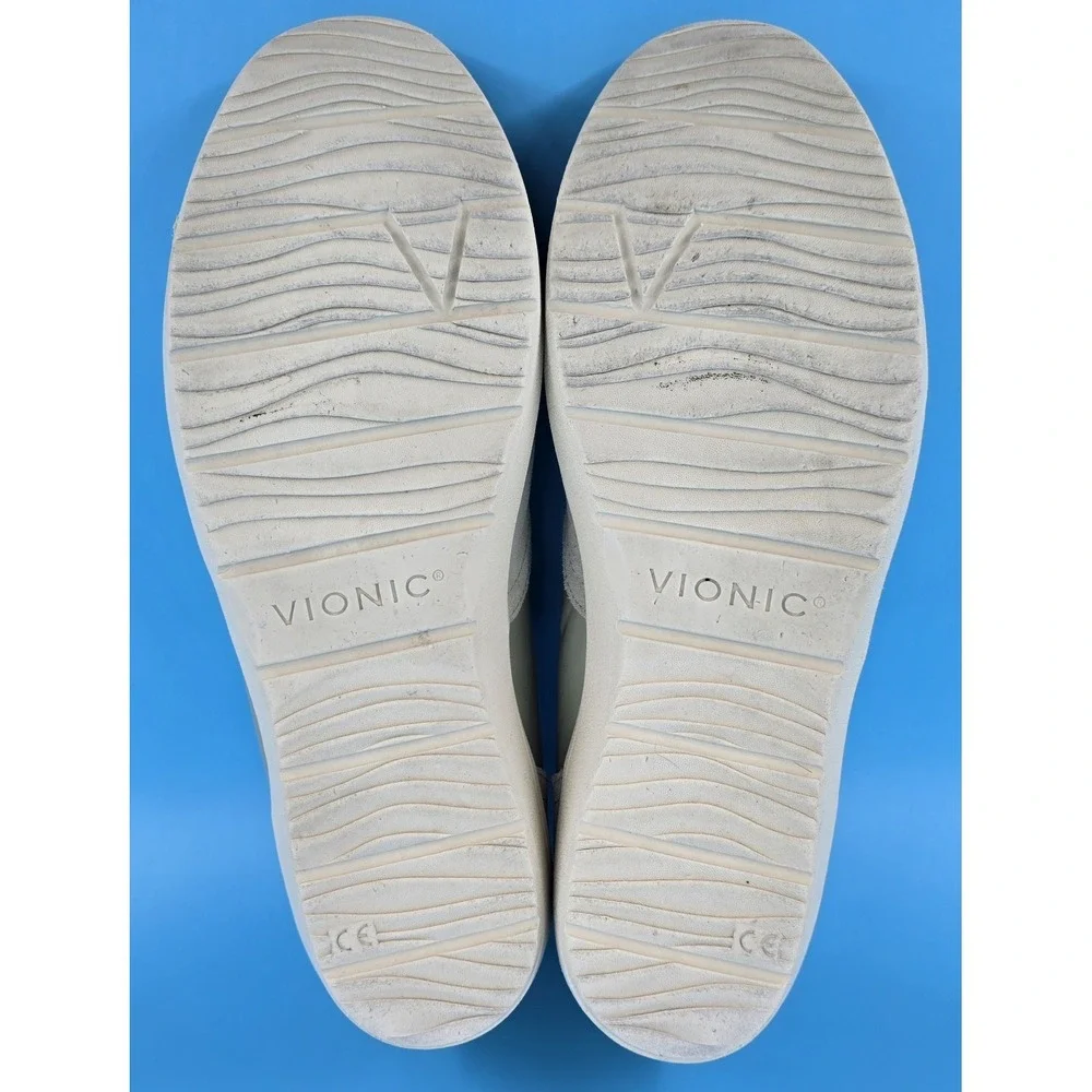 Vionic‎ Karigan Women Sneaker Sz 10 Magnolia Green Leather Suede Orthotic Shoes